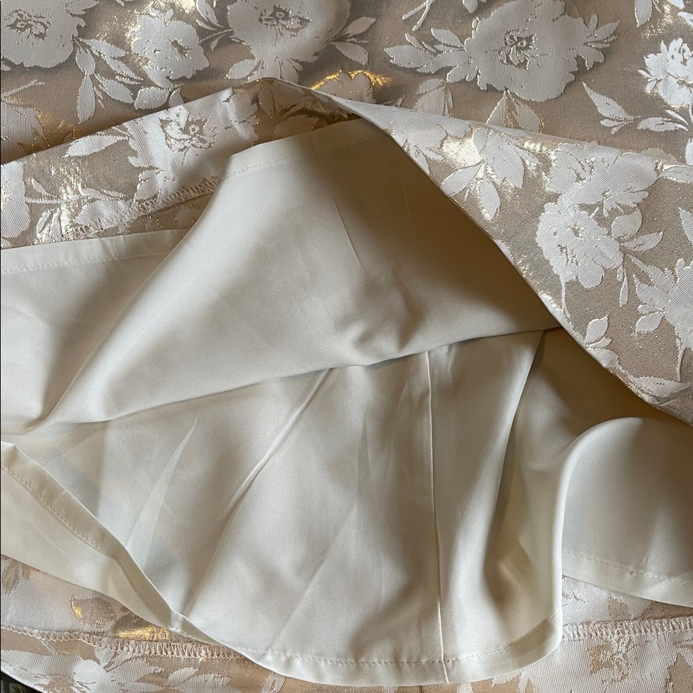 NWOT J. Crew Factory Floral Jacquard A Line‎ Skirt Metallic Gold Cream Size 4 - Picture 7 of 10